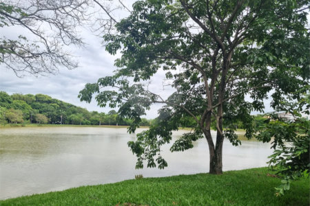 Casa à venda com 4 quartos, sendo 1 suíte, no condomínio Parque Ibiti do Paço, Sorocaba - SP
