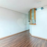 Apartamento à venda no Mandaqui com 3 dormitórios, sendo 1 suíte, sala ampla e bem distribuída, cozinha, 2 banheiros e área de serviço. O imóvel conta ainda com 1 vaga de garagem.