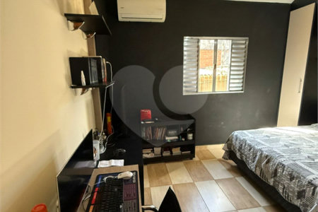 Casa à Venda em Itaquaquecetuba - Jardim Moraes
