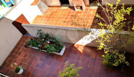 Sobrado à venda com 5 quartos, sendo 1 suíte,  em Vila Nova Conceição, São Paulo, SP
