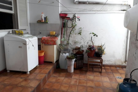 Sobrado px. Metrô Pça da Árvore