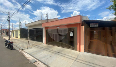 Casa à venda com 2 quartos, sendo 1 suíte, em Jardim Beatriz, São Carlos, SP