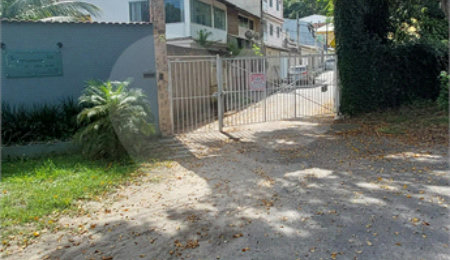 Casa à venda com 3 quartos, sendo 1 suíte,  em Campo Grande, Rio de Janeiro, RJ