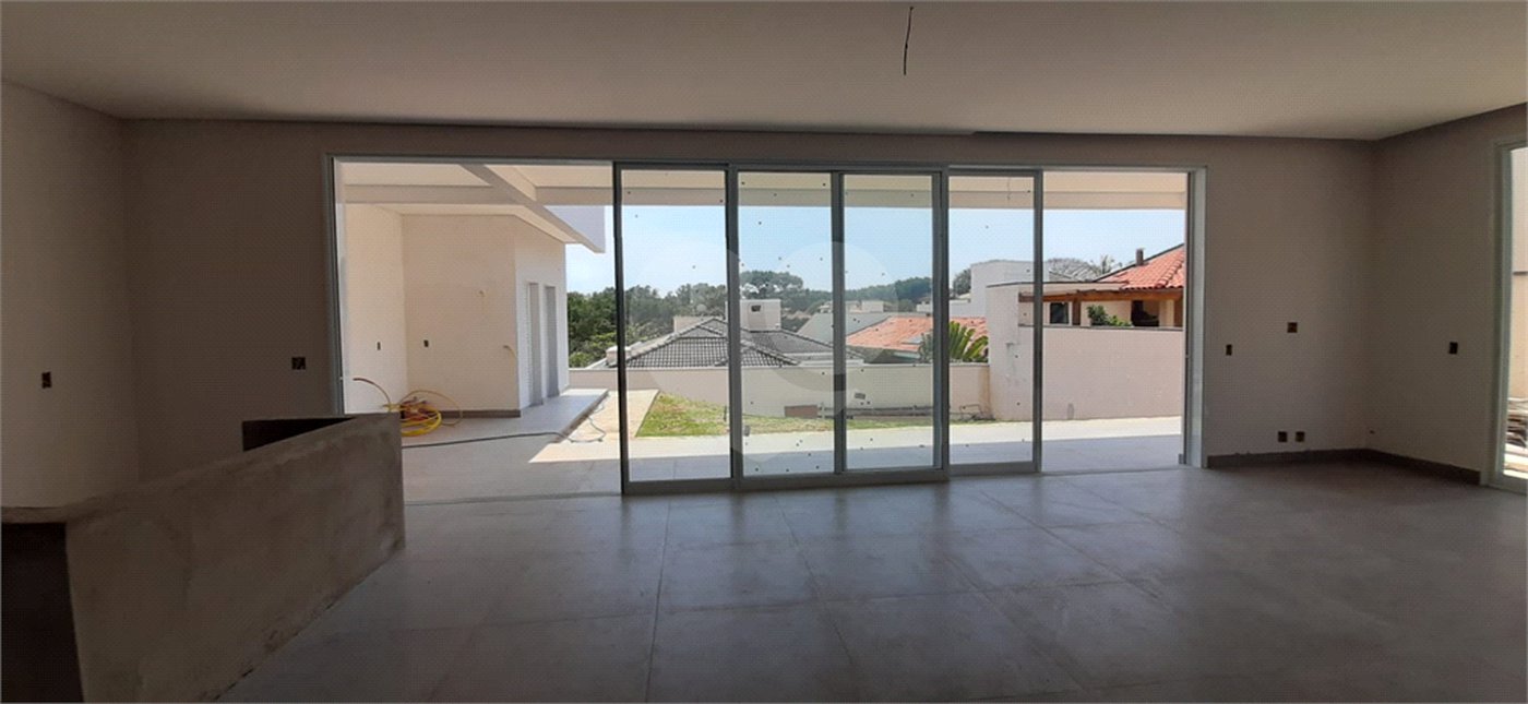 Casa à venda com 4 suítes no condomínio Portal da Vila Rica, Itu - SP