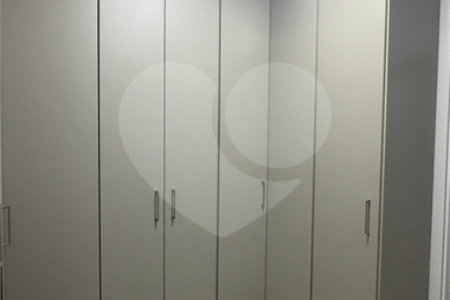 Casa à venda com 3 quartos, sendo 1 suíte, no condomínio Jardim Residencial Dona Maria José, Indaiatuba - SP
