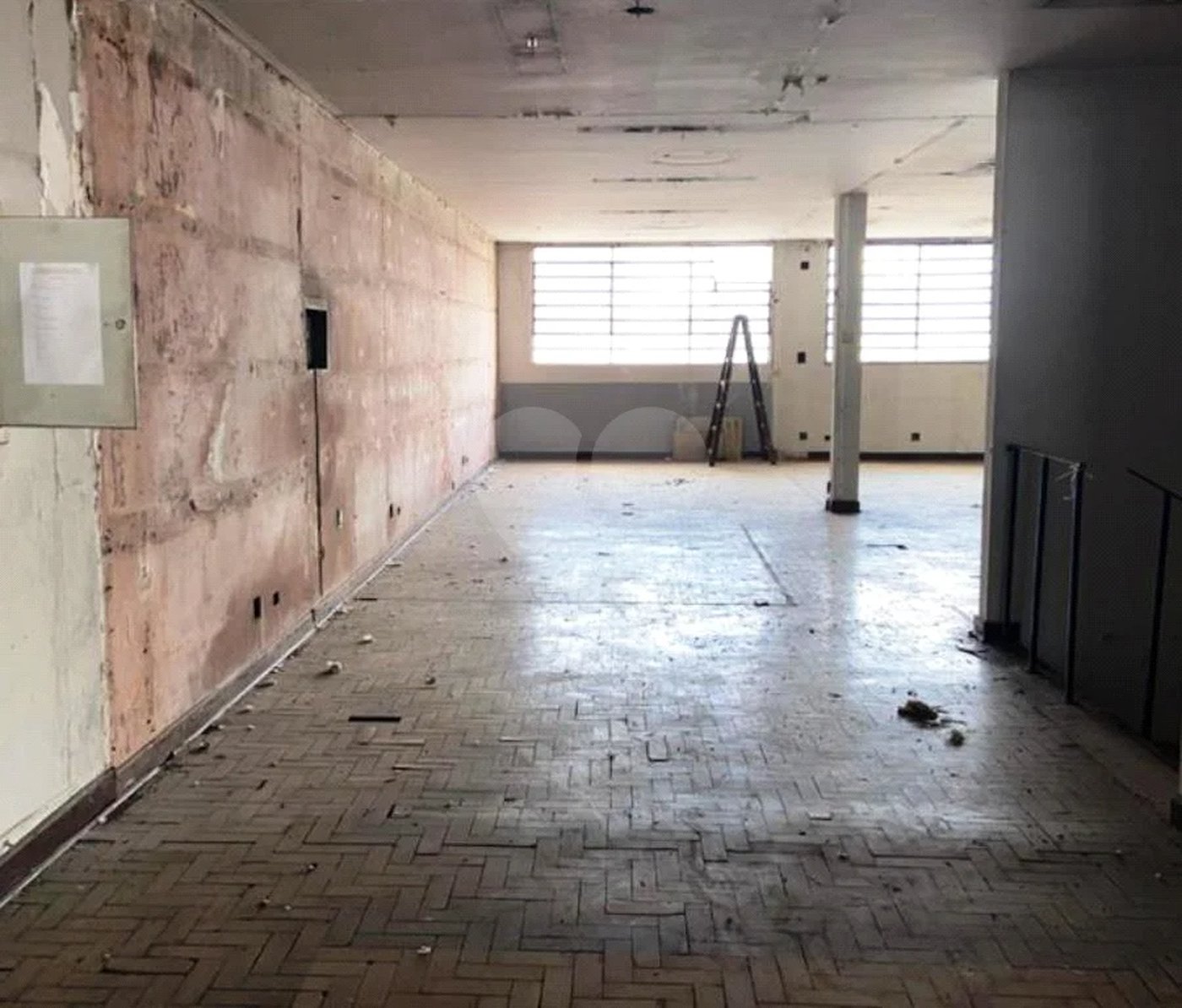 Sobrado à venda ou para alugar com 3 quartos em Vila Carrão, São Paulo, SP