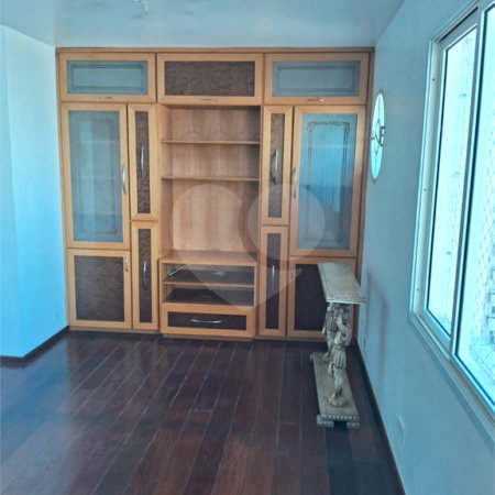 Apartamento à venda com 3 quartos, sendo 1 suíte,  em Vila Mariana, São Paulo, SP