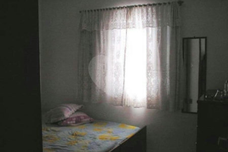 Sobrado à venda com 4 quartos, sendo 1 suíte, em Vila Nivi, São Paulo, SP