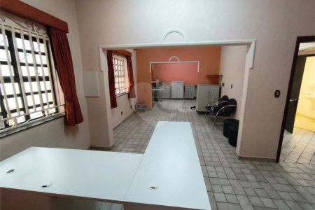 Casa à venda ou para alugar com 1 suíte, no Centro, Itapetininga, SP