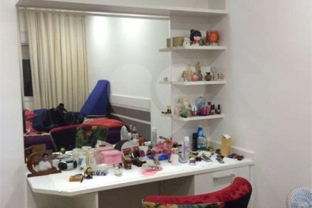 Apartamento à venda com 3 quartos, sendo 1 suíte, em Parque Reboucas, São Paulo, SP