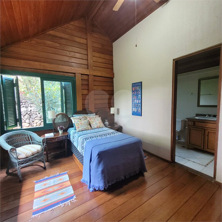 Casa à venda com 4 suítes no condomínio Gleba II, Mairiporã - SP