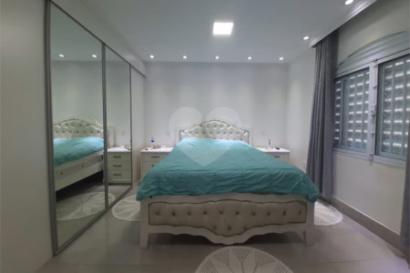 Sobrado à venda com 3 quartos, sendo 1 suíte, em Vila Medeiros, São Paulo, SP