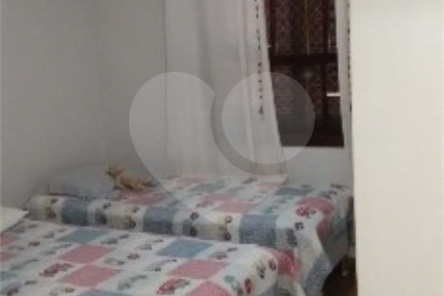 Sobrado à venda com 2 quartos, sendo 1 suíte,  em Jardim Regina, São Paulo, SP