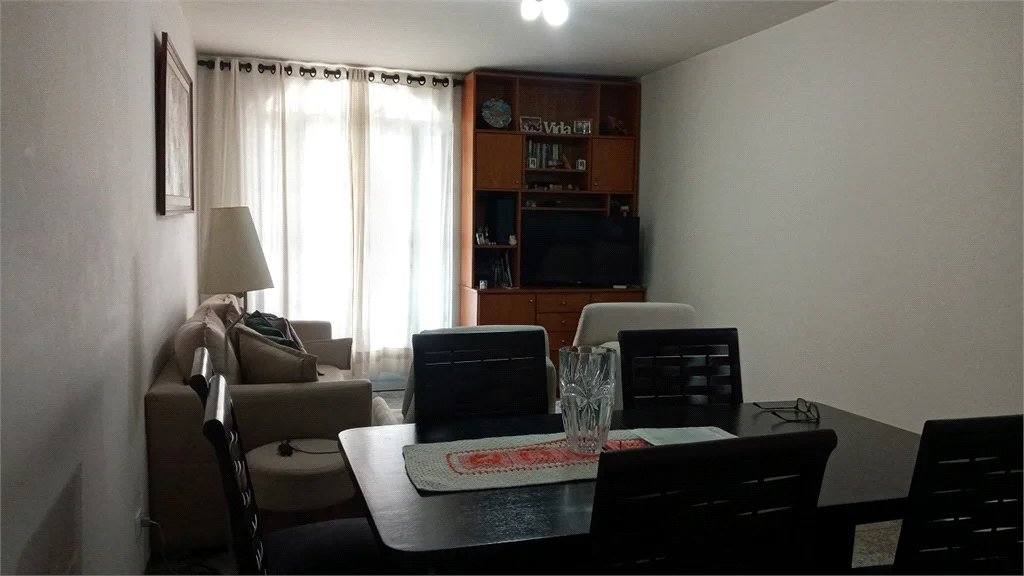 Sobrado à venda com 3 quartos em Jardim Umarizal, São Paulo, SP