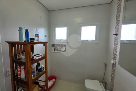 Casa à venda com 3 quartos, sendo 1 suíte,  no condomínio Santa Isabel I, Louveira - SP