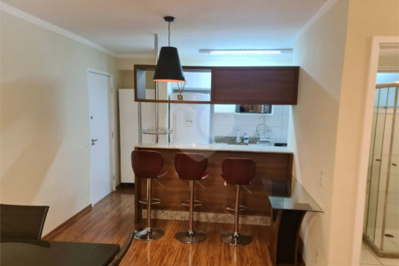 Apartamento à venda com 2 quartos, sendo 1 suíte, em Parque Reboucas, São Paulo, SP