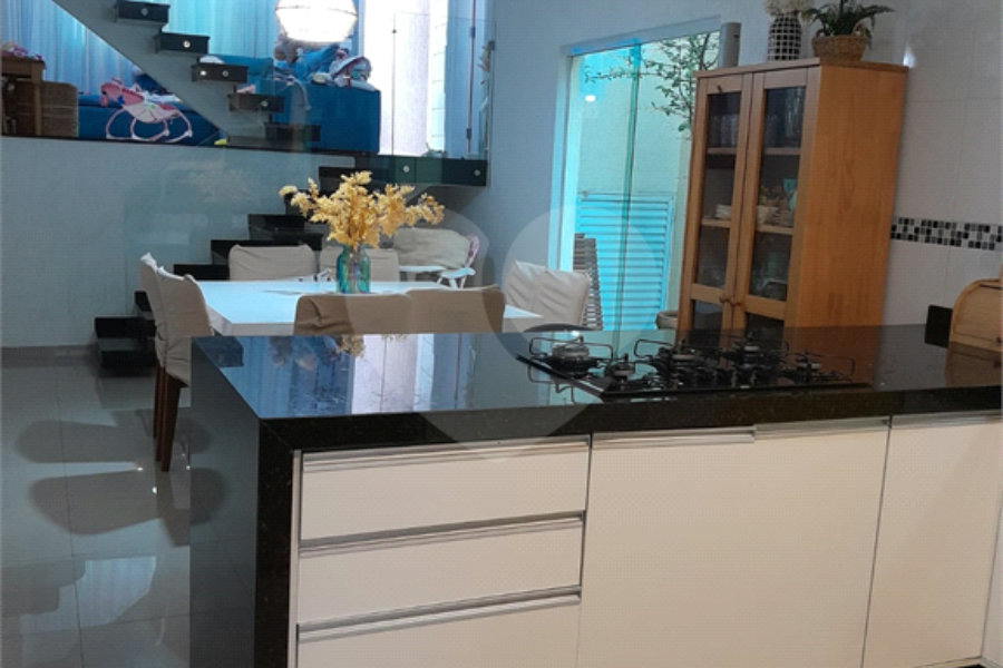 Sobrado à venda com 3 quartos, sendo 1 suíte, em Limão, São Paulo, SP