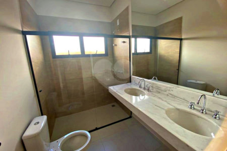 Casa à venda com 3 suítes no condomínio Santa Isabel I, Louveira - SP