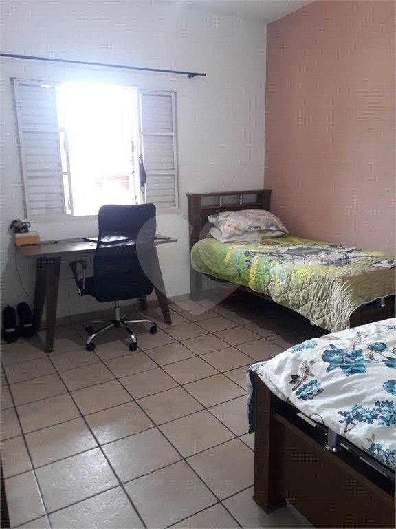 Casa à venda com 2 quartos no Centro, Bom Jesus dos Perdões, SP