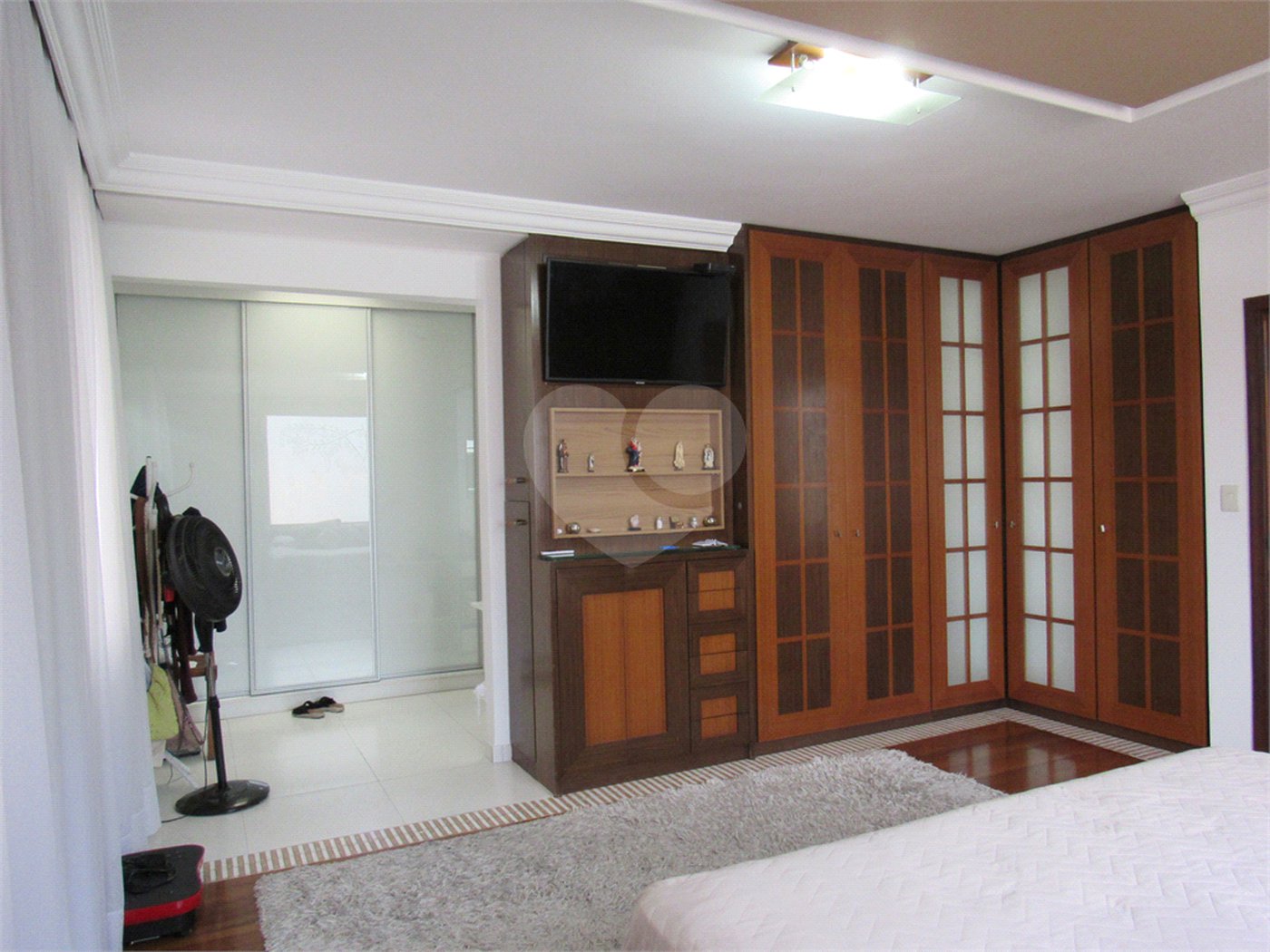 Sobrado à venda com 4 quartos, sendo 2 suítes, em Tremembé, São Paulo, SP