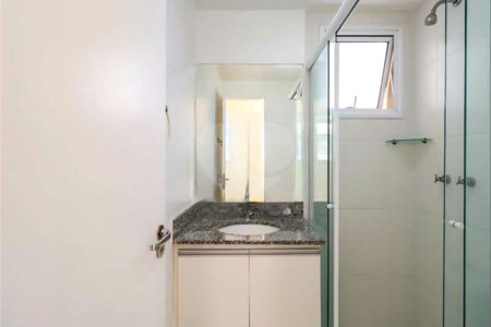 Apartamento à venda ou para alugar com 3 quartos, sendo 1 suíte,  em Vila Andrade, São Paulo, SP