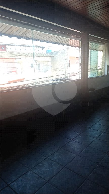 Casa à venda com 5 quartos, sendo 2 suítes, em Jardim Santa Clara, Guarulhos, SP