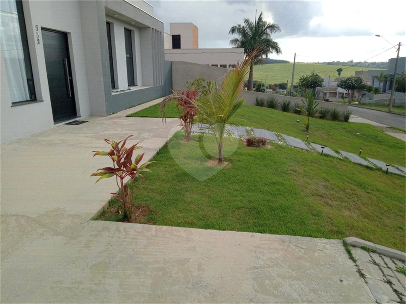 Casa à venda com 3 quartos, sendo 1 suíte, no condomínio Village Ipanema Ii, Araçoiaba da Serra - SP