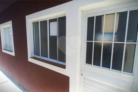 Casa à venda com 2 quartos, sendo 1 suíte,  em Vila São Paulo, Mogi das Cruzes, SP