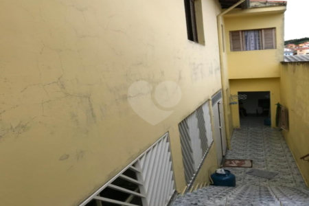 Casa à venda com 3 quartos, sendo 1 suíte,  em Jardim Ester Yolanda, São Paulo, SP