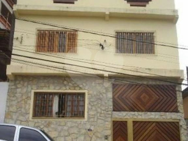 Sobrado à venda ou para alugar com 3 quartos, sendo 2 suítes,  em Santana, São Paulo, SP