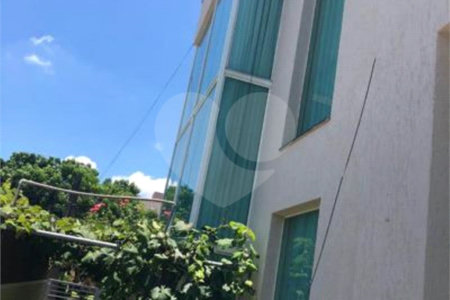 Casa à venda com 4 quartos, sendo 2 suítes, no condomínio Terras de São Francisco, Vinhedo - SP
