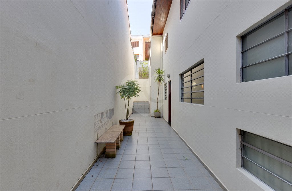 Sobrado à venda com 4 quartos, sendo 1 suíte, em Jardim Prudência, São Paulo, SP