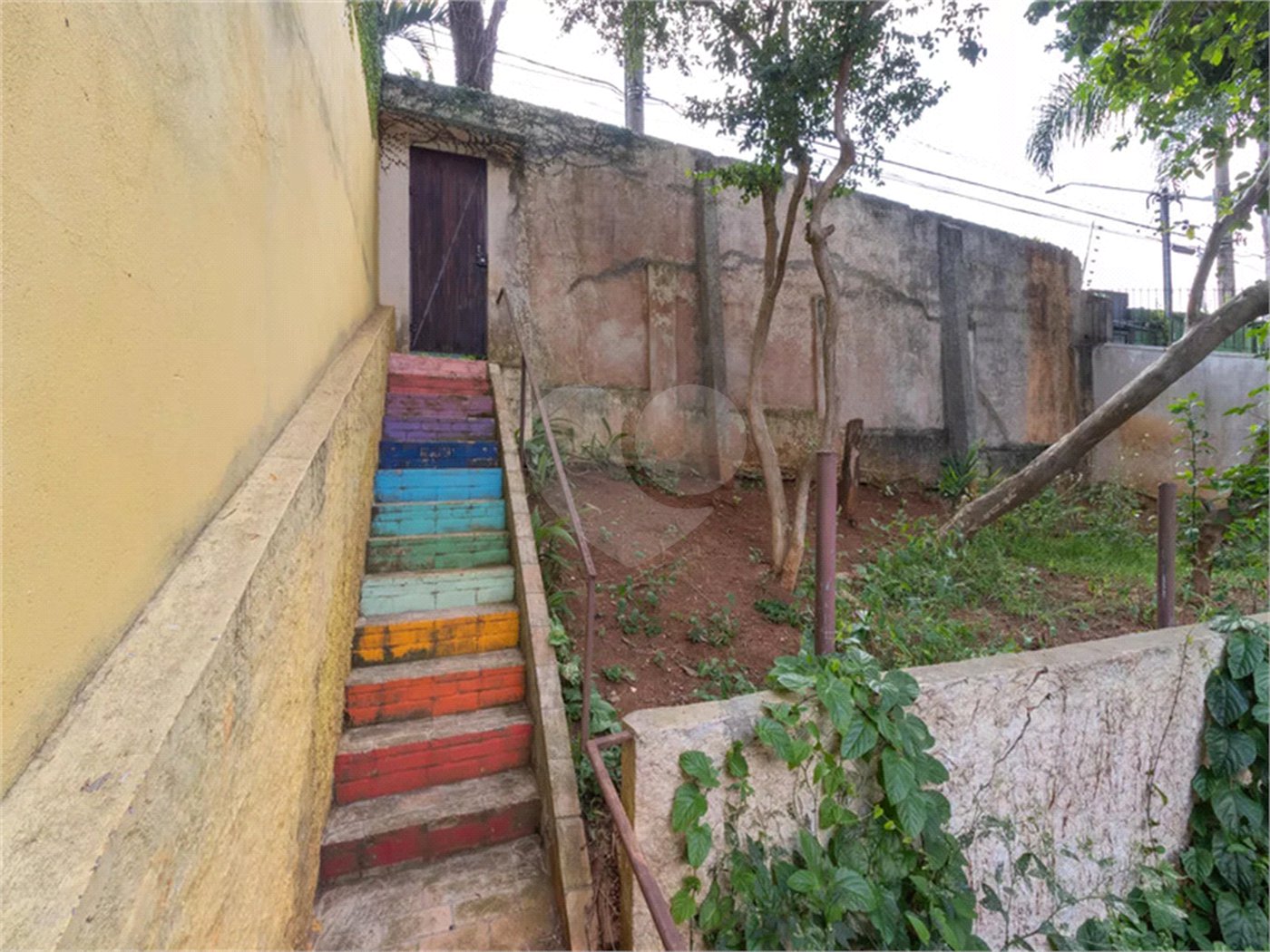 Casa à venda com 3 quartos, sendo 1 suíte,  em Alto da Lapa, São Paulo, SP