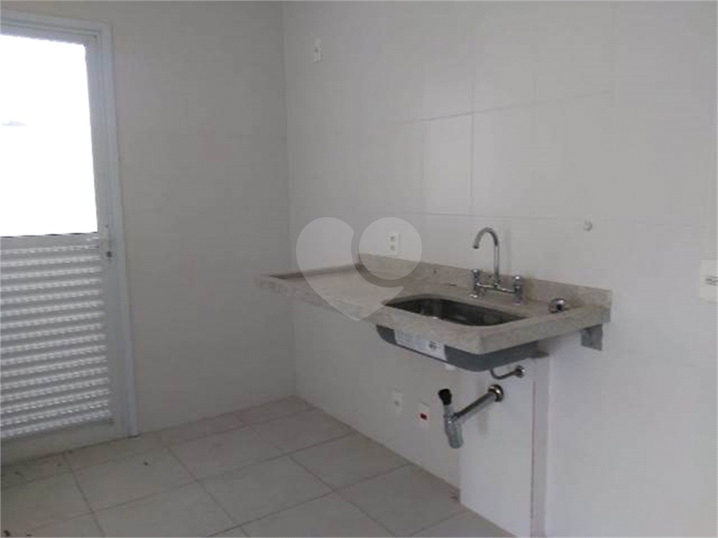 Apartamento à venda com 2 quartos, sendo 1 suíte,  em Vila Paiva, São Paulo, SP