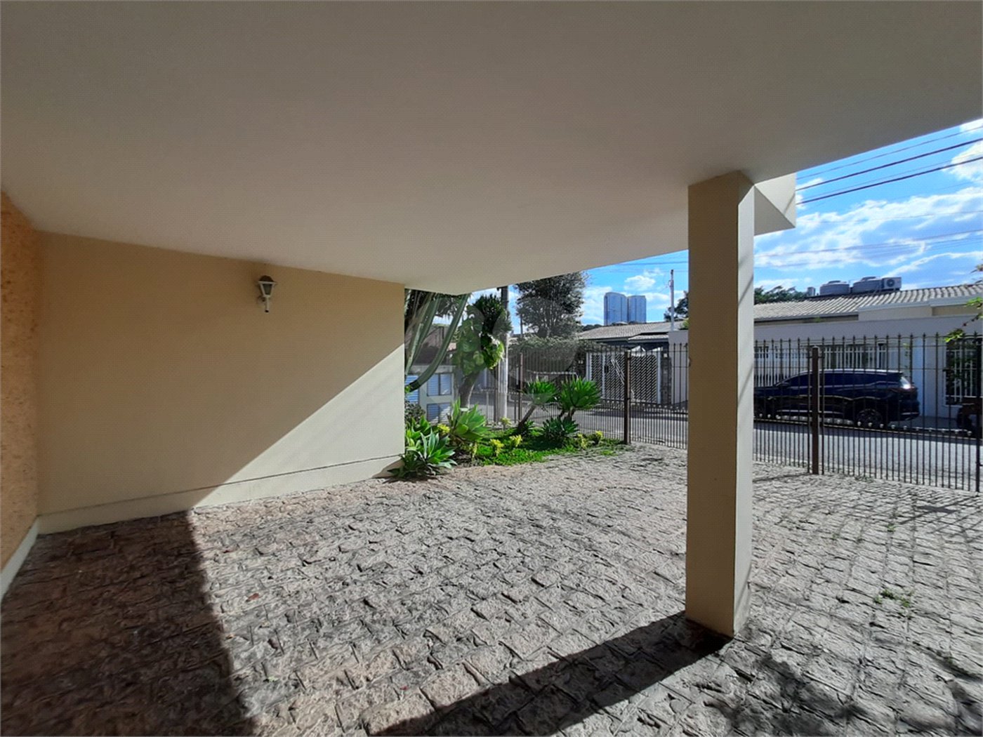 Casa à venda com 4 quartos, sendo 1 suíte,  em Parque Continental, São Paulo, SP
