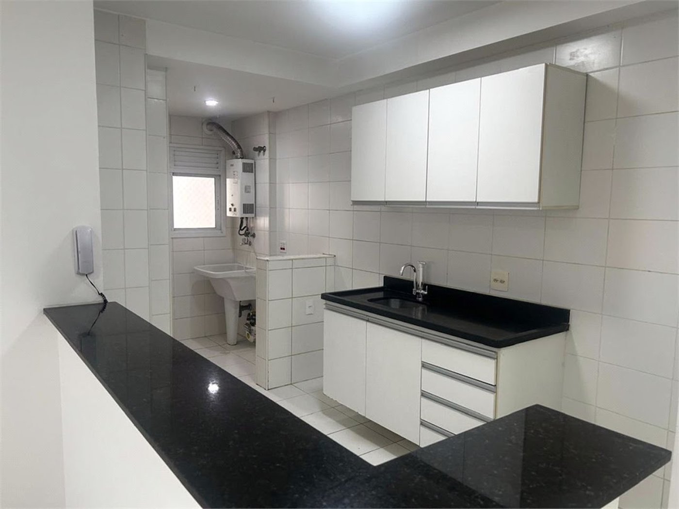 Apartamento Residencial à venda, Gonzaga, Santos - AP0322.