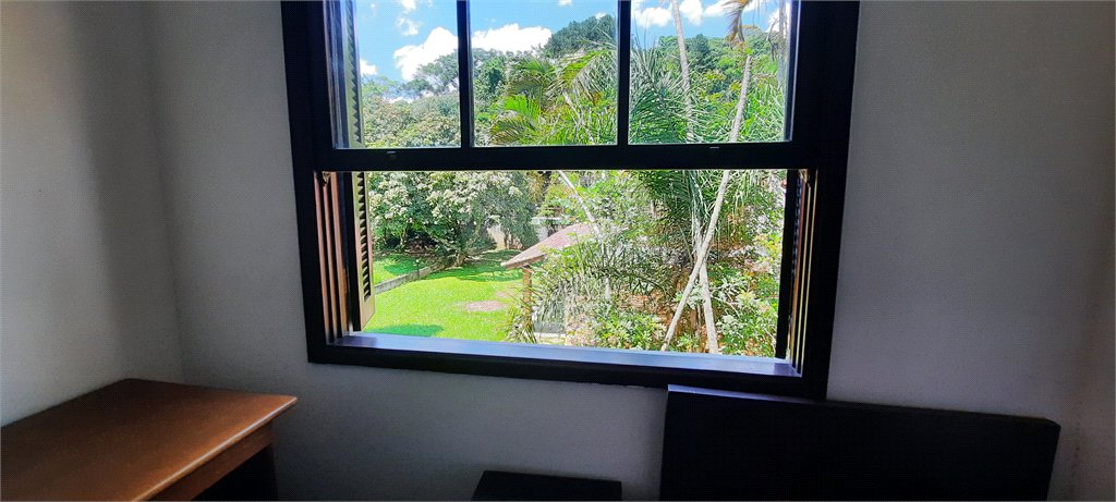 Casa à venda ou para alugar com 4 quartos, sendo 2 suítes, em Mantiqueira, Mairiporã, SP