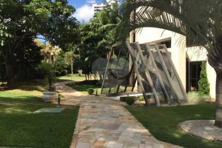 Apartamento à venda com 4 quartos, sendo 3 suítes, em Bosque da Saúde, São Paulo, SP