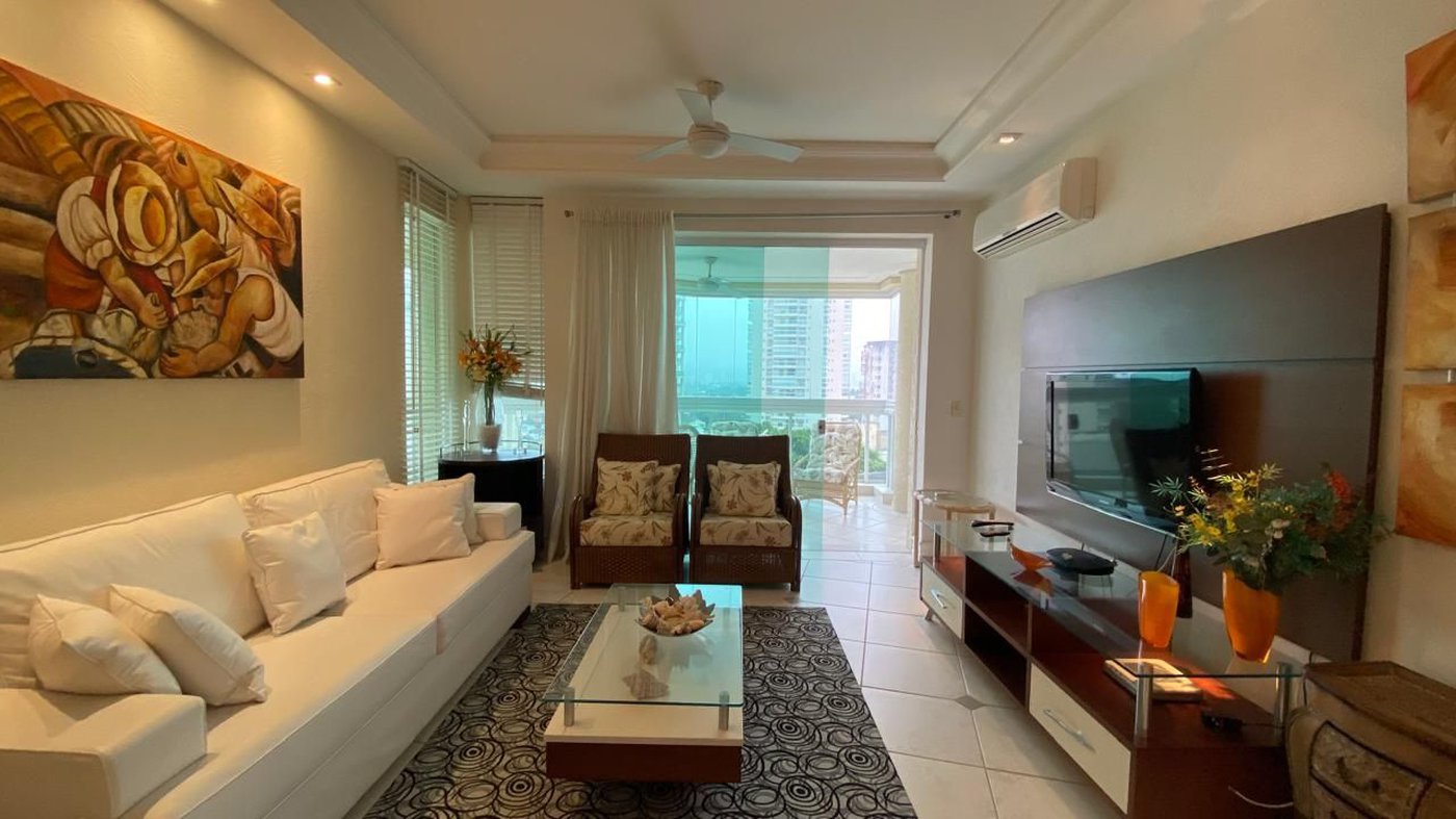 Apartamento com 3 dormitórios à venda, 164 m² por R$ 1.480.000,00 - Enseada - Guarujá/SP
