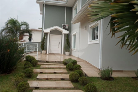 Casa à venda com 4 suítes no condomínio Villaggio Capriccio, Louveira - SP