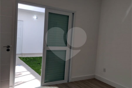 Casa à venda com 4 suítes no condomínio Estância Marambaia, Vinhedo - SP