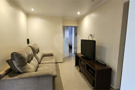 Apartamento à venda com 3 quartos, sendo 1 suíte, em Moema, São Paulo, SP