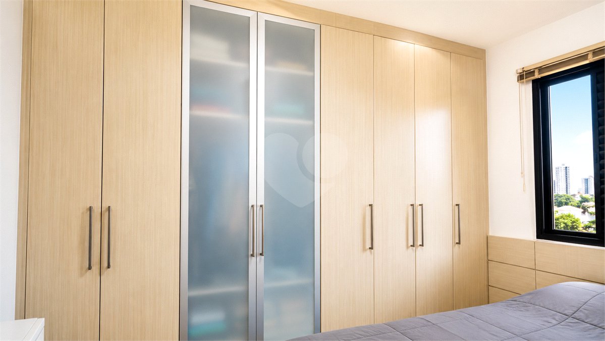 Apartamento à venda com 3 quartos, sendo 1 suíte, em Santo Amaro, São Paulo, SP