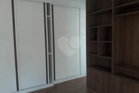 Apartamento à venda com 3 suítes em Santa Cecília, São Paulo, SP