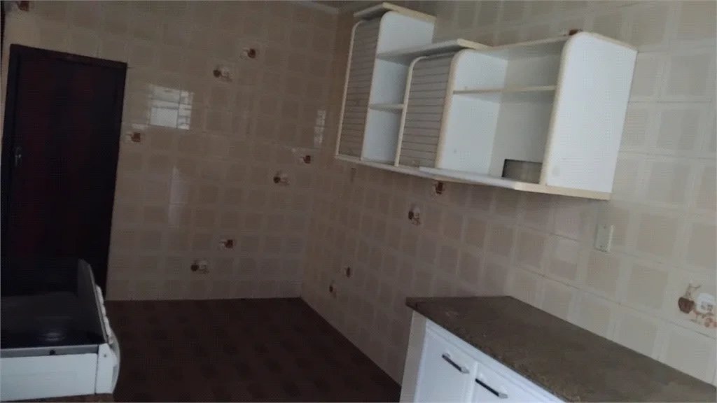 Sobrado à venda com 3 quartos em Jardim Odete, São Paulo, SP