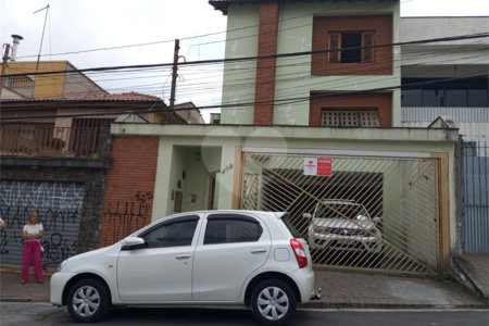 Casa à venda com 3 quartos, sendo 1 suíte, em Vila Nivi, São Paulo, SP