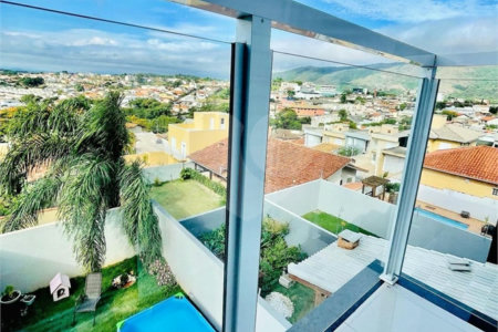 Sobrado à venda com 3 quartos, sendo 2 suítes, em Jardim Jaraguá, Atibaia, SP