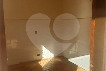 Casa à venda com 3 quartos, sendo 1 suíte, em Vila Gustavo, São Paulo, SP