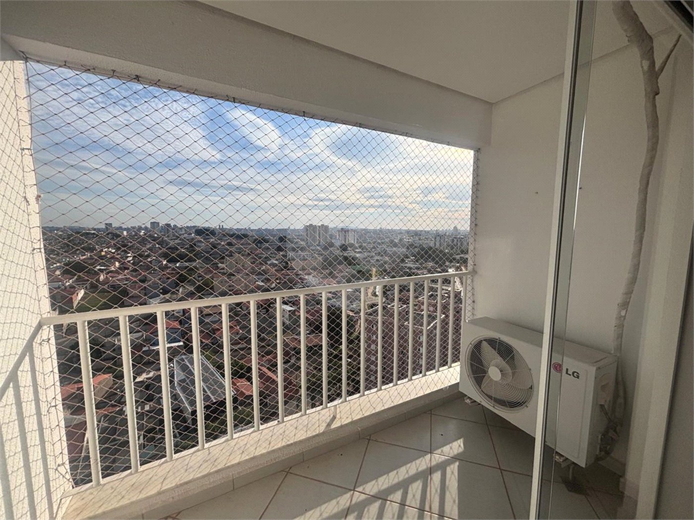 Apartamento à venda com 3 quartos, sendo 1 suíte, em Jardim Piratininga, Sorocaba, SP