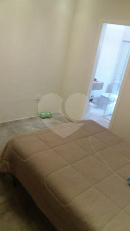 Sobrado à venda com 4 quartos, sendo 3 suítes, em Cambuci, São Paulo, SP